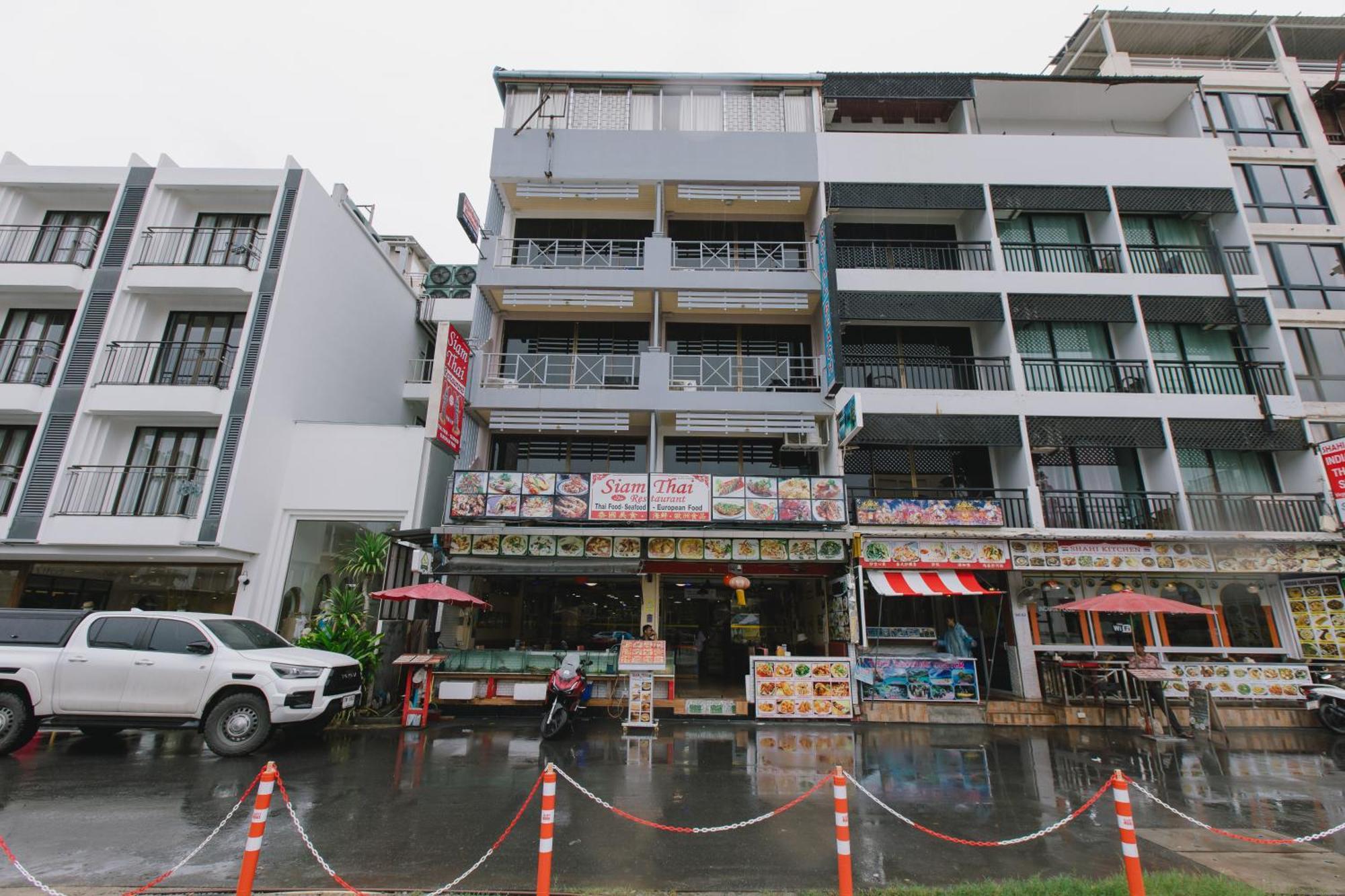 Royal Beach Residence Patong Exterior foto