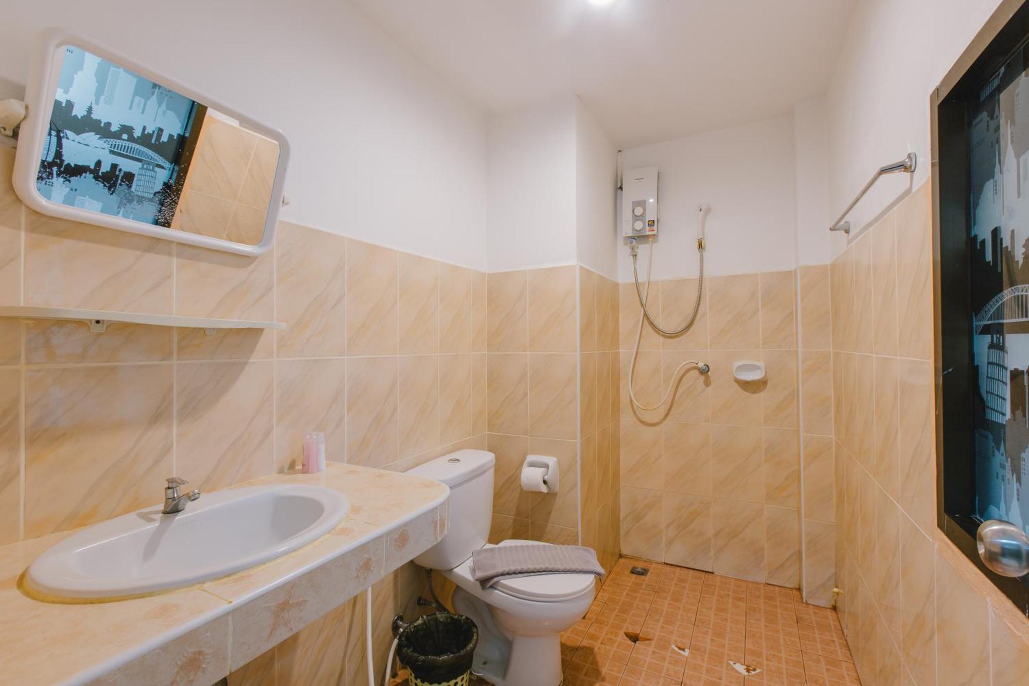 Royal Beach Residence Patong Habitación foto