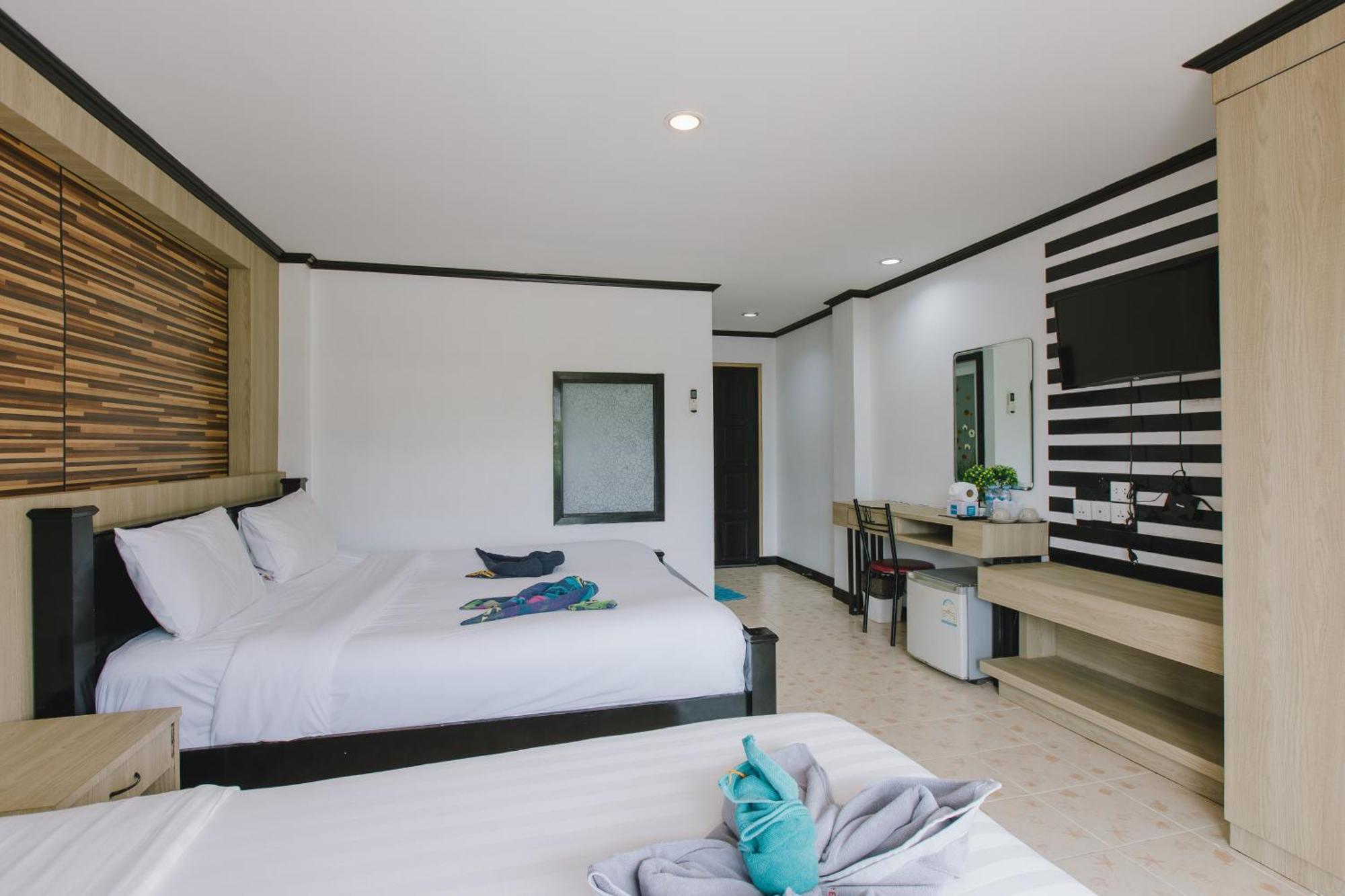 Royal Beach Residence Patong Exterior foto